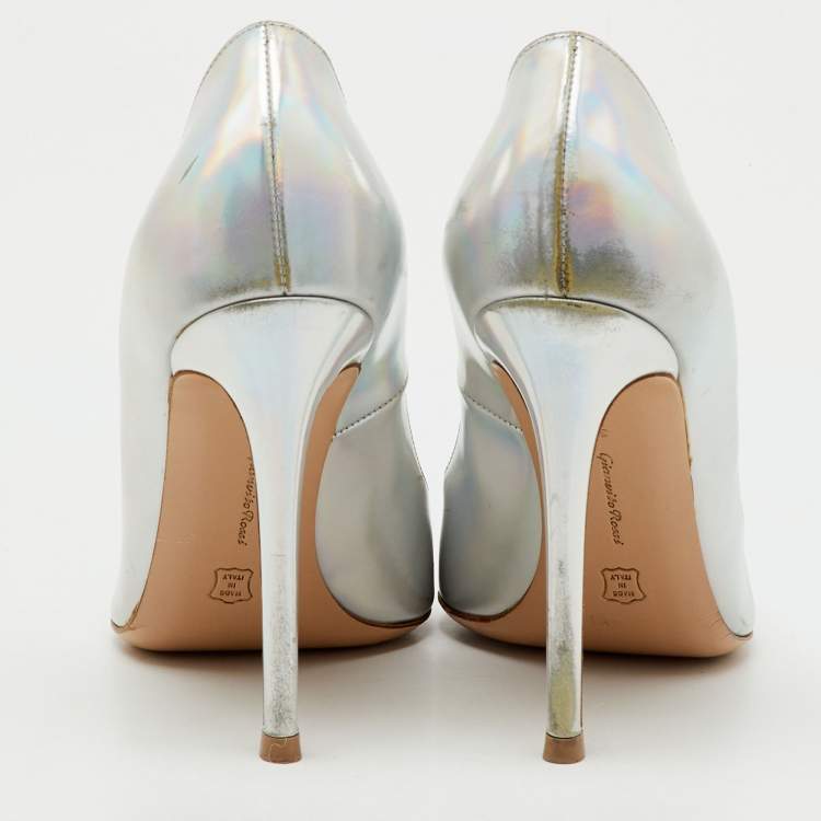 Pre Owned Gianvito Rossi Silver Holographic Leather Pointed Toe Pumps Size 36.5