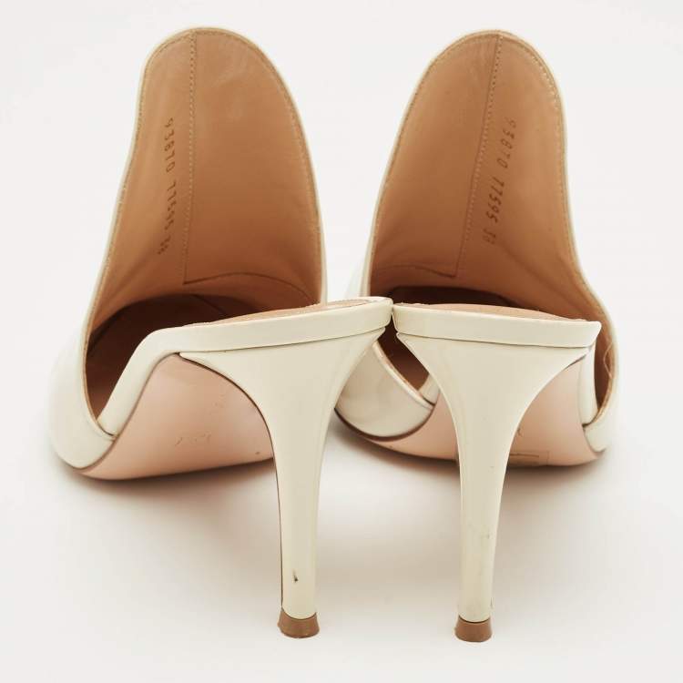 Pre Owned Gianvito Rossi Cream Patent Leather Aramis Pointed Toe Mules Size 38