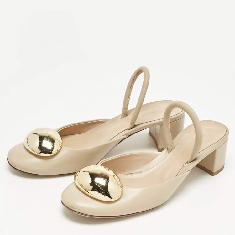 Pre Owned Gianvito Rossi Beige Leather Sphera Block Heel Pumps Size 38.5