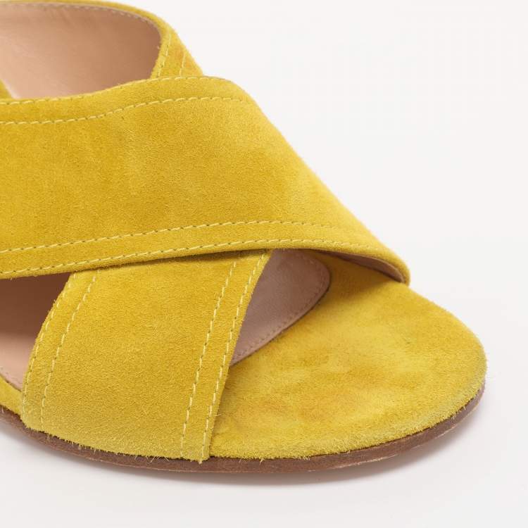 Pre Owned Gianvito Rossi Yellow Suede Mules Size 38