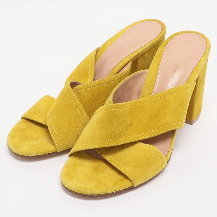 Pre Owned Gianvito Rossi Yellow Suede Mules Size 38