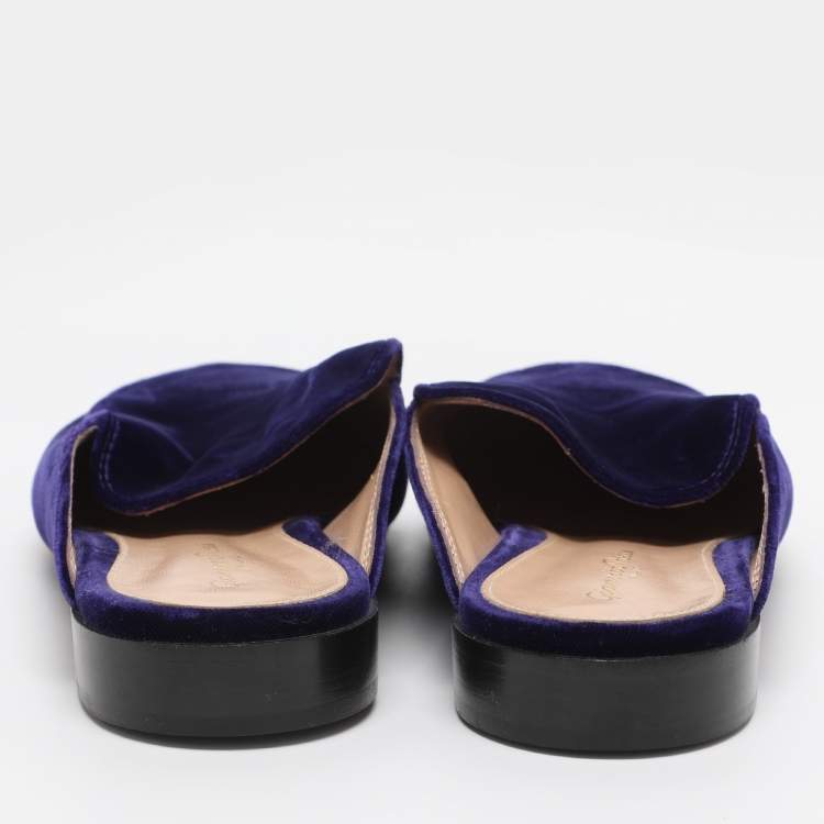 Pre Owned Gianvito Rossi Indigo Velvet Palau Flat Mules Size 38.5 