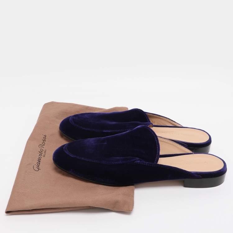 Pre Owned Gianvito Rossi Indigo Velvet Palau Flat Mules Size 38.5 