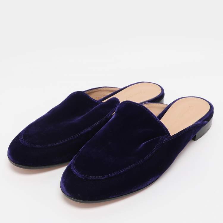 Pre Owned Gianvito Rossi Indigo Velvet Palau Flat Mules Size 38.5 