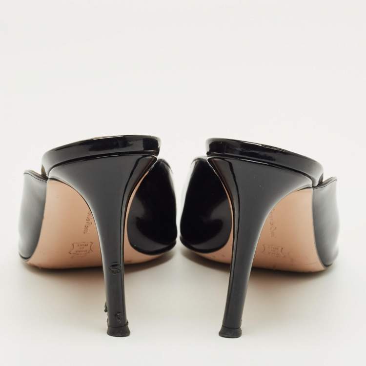 Pre Owned Gianvito Rossi Black Patent Plexi Mules Size 36
