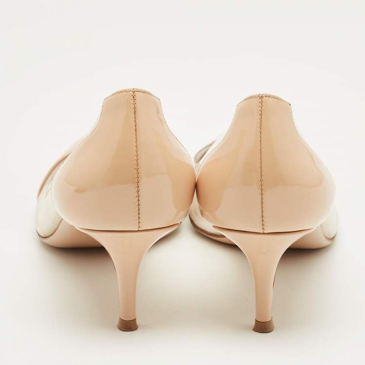 Pre Owned Gianvito Rossi Beige/Transparent Patent Leather and PVC Plexi Pumps Size 42