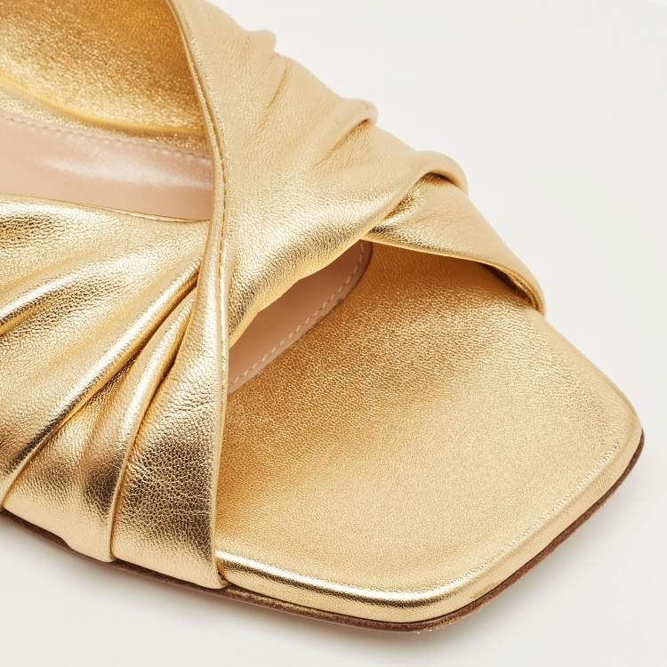 Pre Owned Gianvito Rossi Gold Leather Flat Slide Size 36