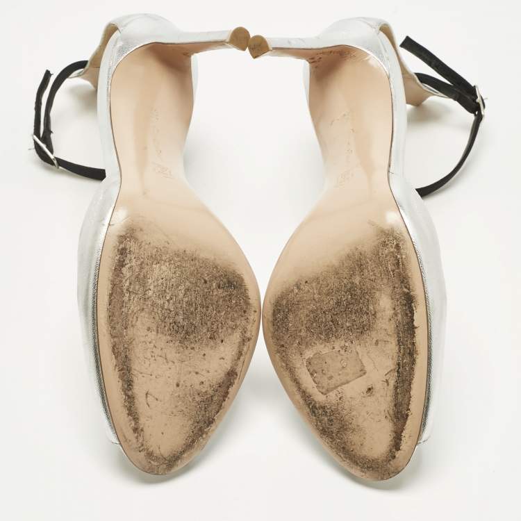 Pre Owned Gianvito Rossi Silver Leather  Ankle Strap Sandals Size 39.5