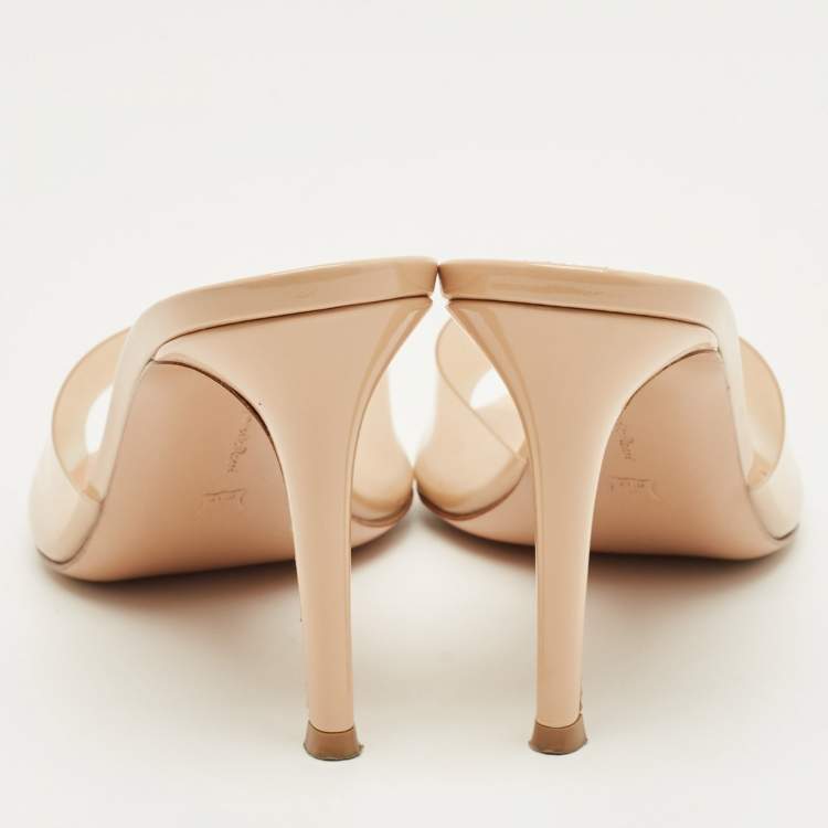 Pre Owned Gianvito Rossi Beige PVC Elle Slide Sandals Size 40