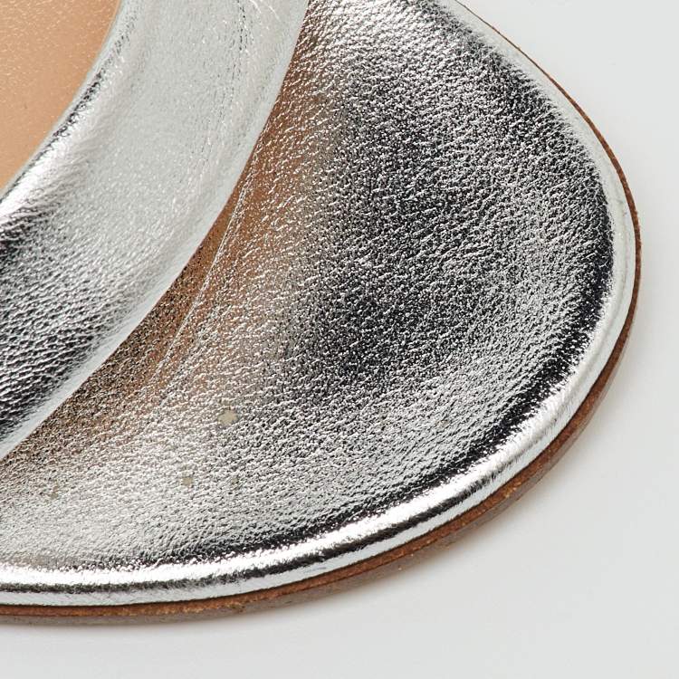 Pre Owned Gianvito Rossi Silver Metallic Leather Nikki Ankle Strap Sandals Size 36