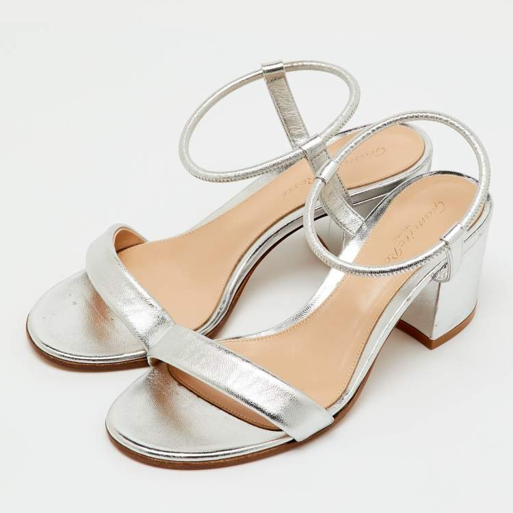 Pre Owned Gianvito Rossi Silver Metallic Leather Nikki Ankle Strap Sandals Size 36