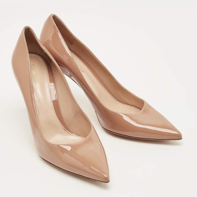Pre Owned Gianvito Rossi Gianvito Size 41 Beige Patent Leather Pumps