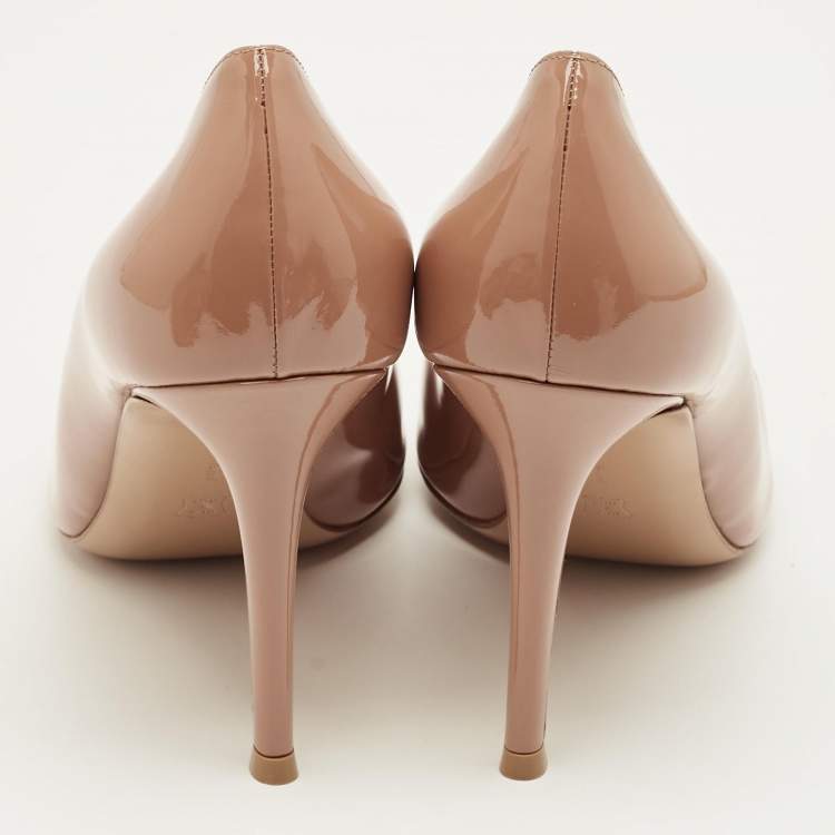 Pre Owned Gianvito Rossi Gianvito Size 41 Beige Patent Leather Pumps