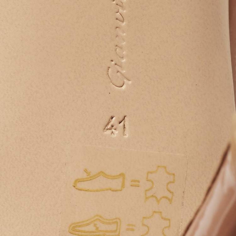 Pre Owned Gianvito Rossi Gianvito Size 41 Beige Patent Leather Pumps