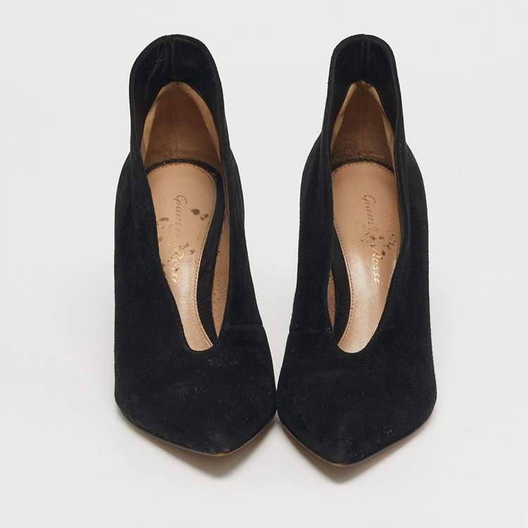 Pre Owned Gianvito Rossi Vamp Size 35 Black Suede Booties