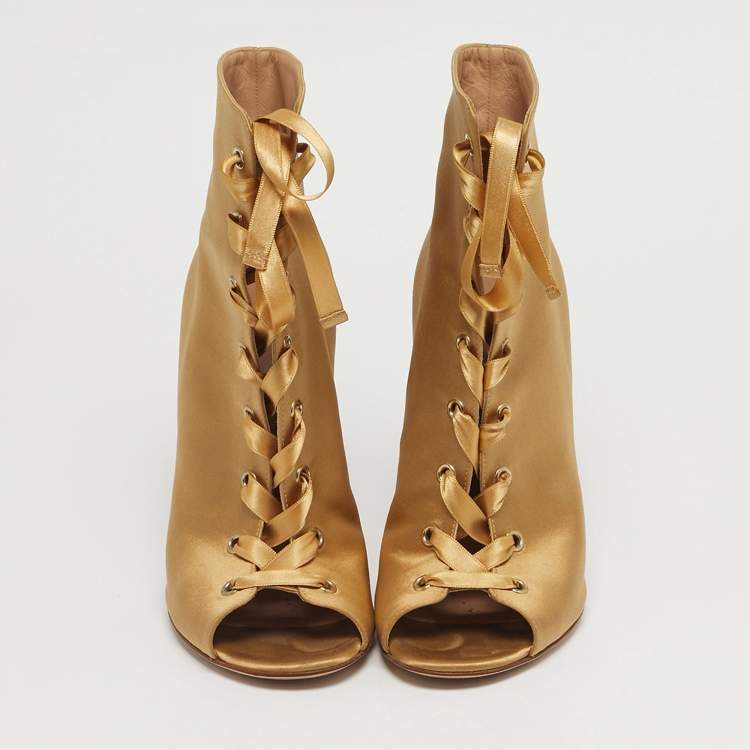 مملوكة مسبقًا Gianvito Rossi Marie Size 38.5 Gold Satin Ankle Length Boots