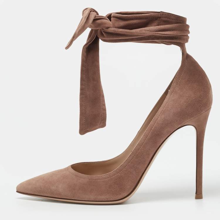 Pre Owned Gianvito Rossi Gala Size 40.5 Beige Suede Ankle Wrap Pumps