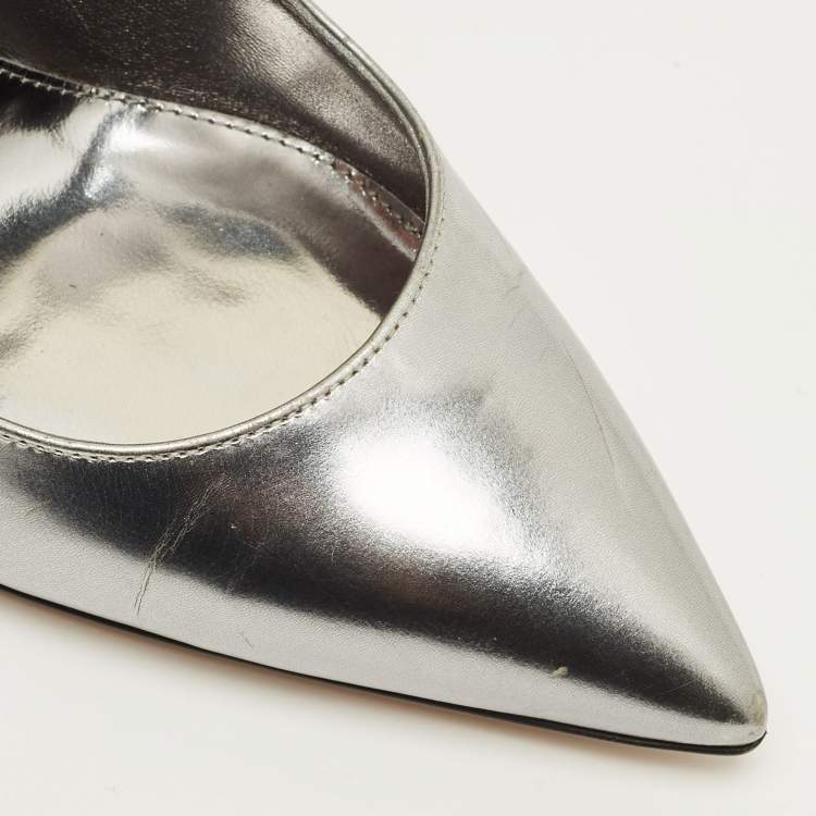 Pre Owned Gianvito Rossi Ankle Cuff Size 35 Silver Patent Leather Pumps