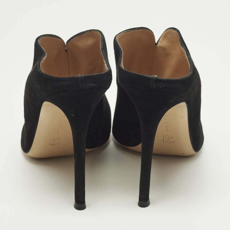 Pre Owned Gianvito Rossi Size 39.5 Black Suede Open Toe Mules