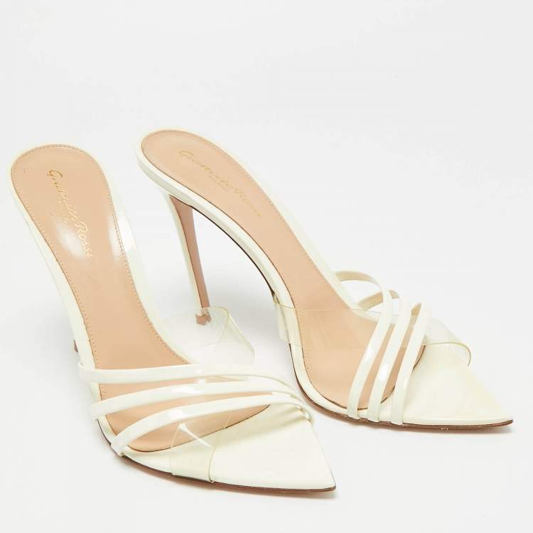 Pre Owned Gianvito Rossi Elle Size 40 Cream Patent Leather and PVC Slide Sandals