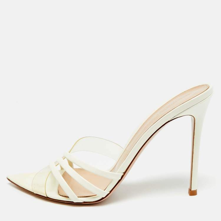 Pre Owned Gianvito Rossi Elle Size 40 Cream Patent Leather and PVC Slide Sandals