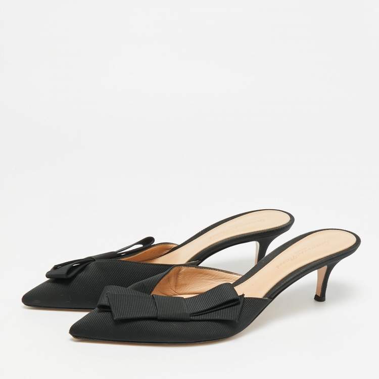 Pre Owned Gianvito Rossi Kyoto Bow Size 38.5 Black Canvas Mules