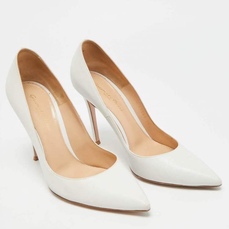Pre Owned Gianvito Rossi Gianvito Size 38.5 White Leather Pumps