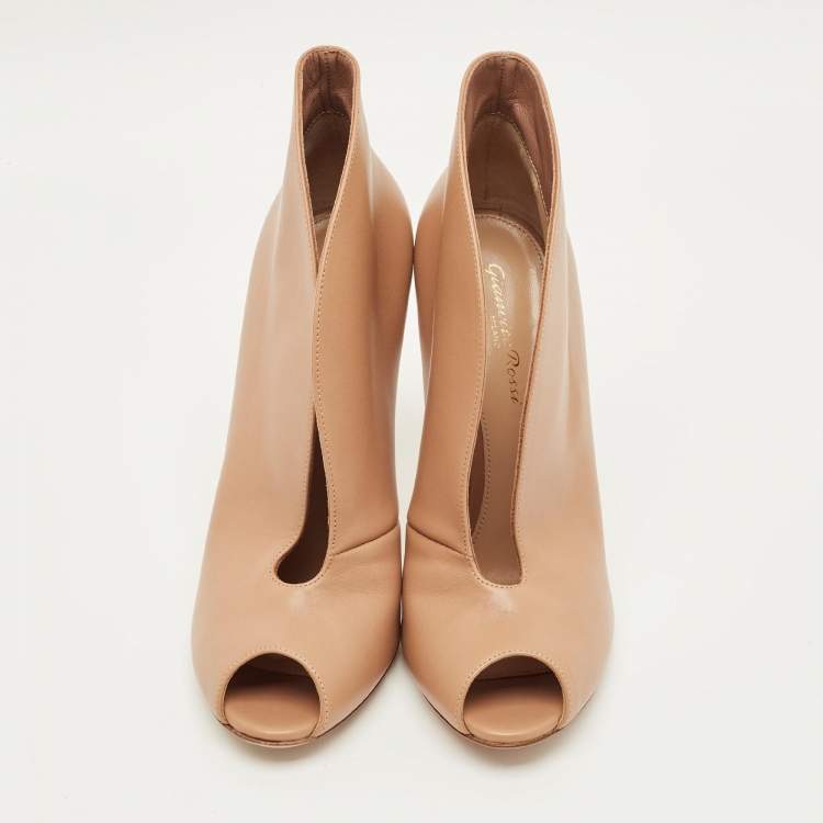 Pre Owned Gianvito Rossi Vamp Size 38.5 Beige Leather Peep Toe Booties