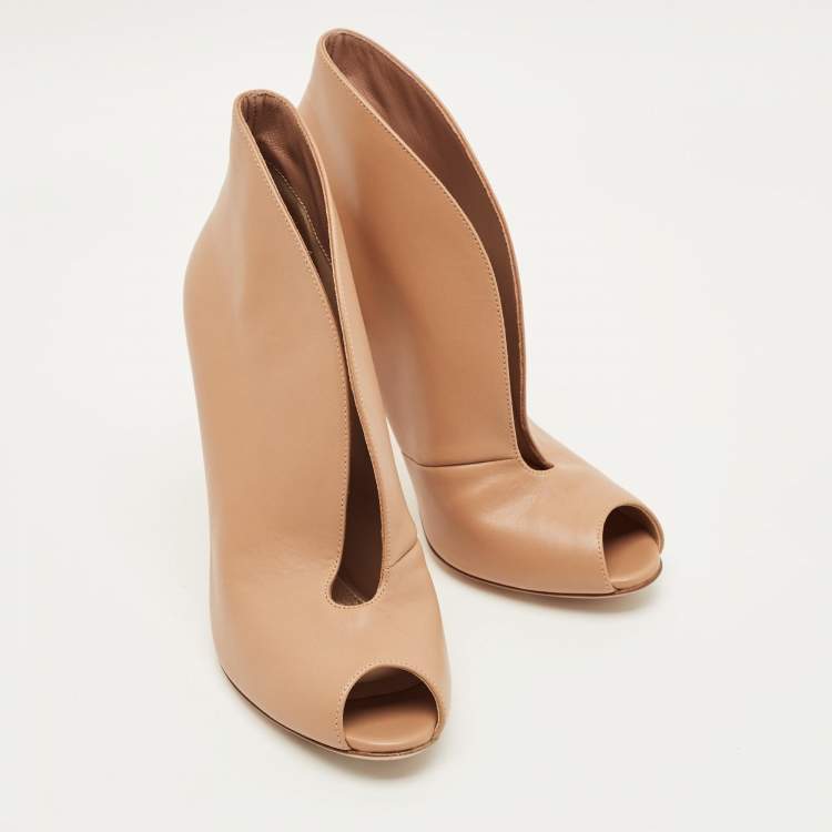 Pre Owned Gianvito Rossi Vamp Size 38.5 Beige Leather Peep Toe Booties