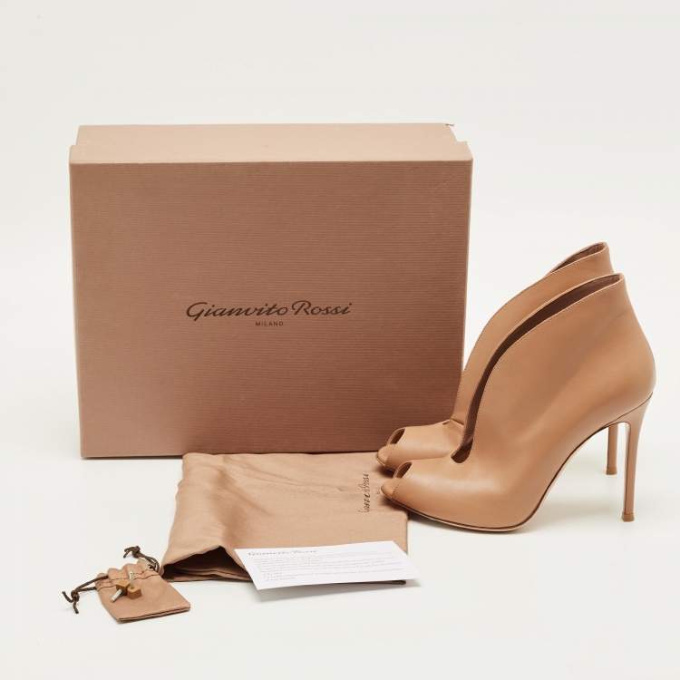 Pre Owned Gianvito Rossi Vamp Size 38.5 Beige Leather Peep Toe Booties