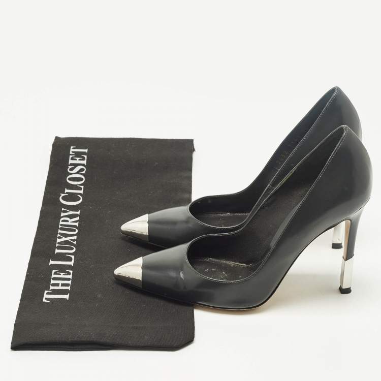 Pre Owned Gianvito Rossi Size 35 Black Leather Pointed Toe Pumps