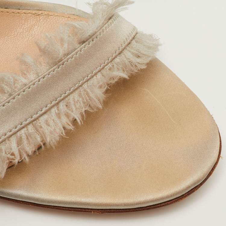 Pre Owned Gianvito Rossi Caribe Size 39 Light Grey Satin Ankle Strap Sandals