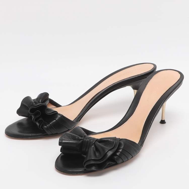 Pre Owned Gianvito Rossi Size 39 Black Leather Bow Slide Sandals