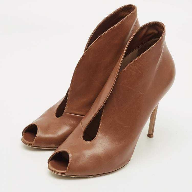 Pre Owned Gianvito Rossi Vamp Size 41 Brown Leather Booties