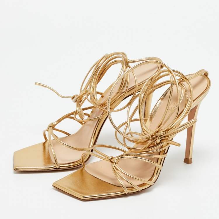 Pre Owned Gianvito Rossi Sylvie Size 37 Gold Leather Ankle Strap Sandals