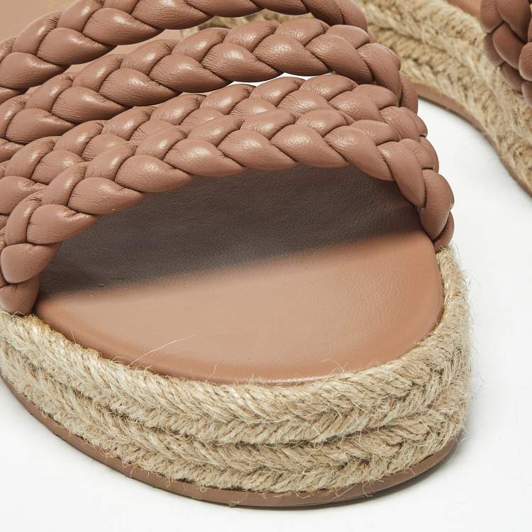 مملوكة مسبقًا Gianvito Rossi Marbella Size 38 Beige Braided Leather Slide Sandals