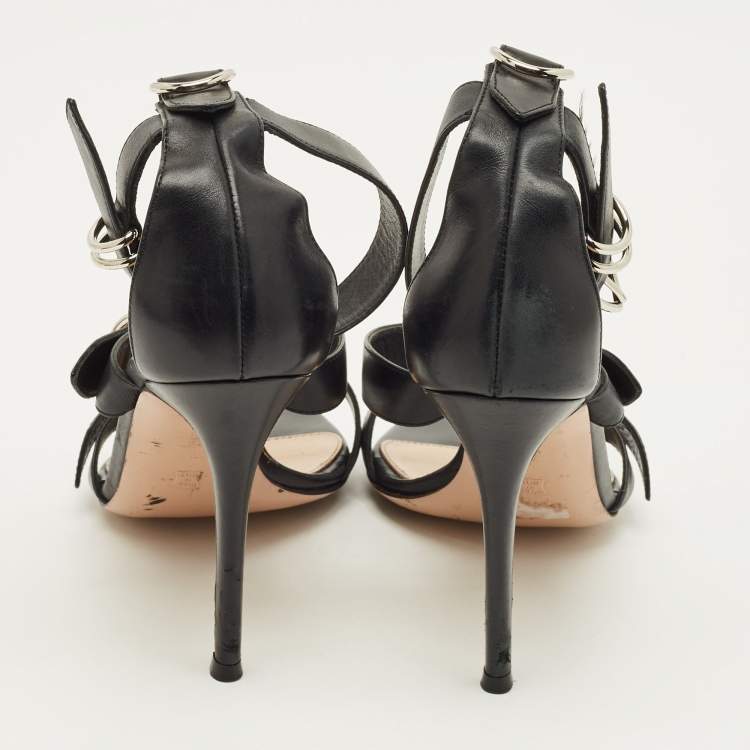 Pre Owned Gianvito Rossi Size 38 Black Leather Belted Ankle-Strap  Sandals