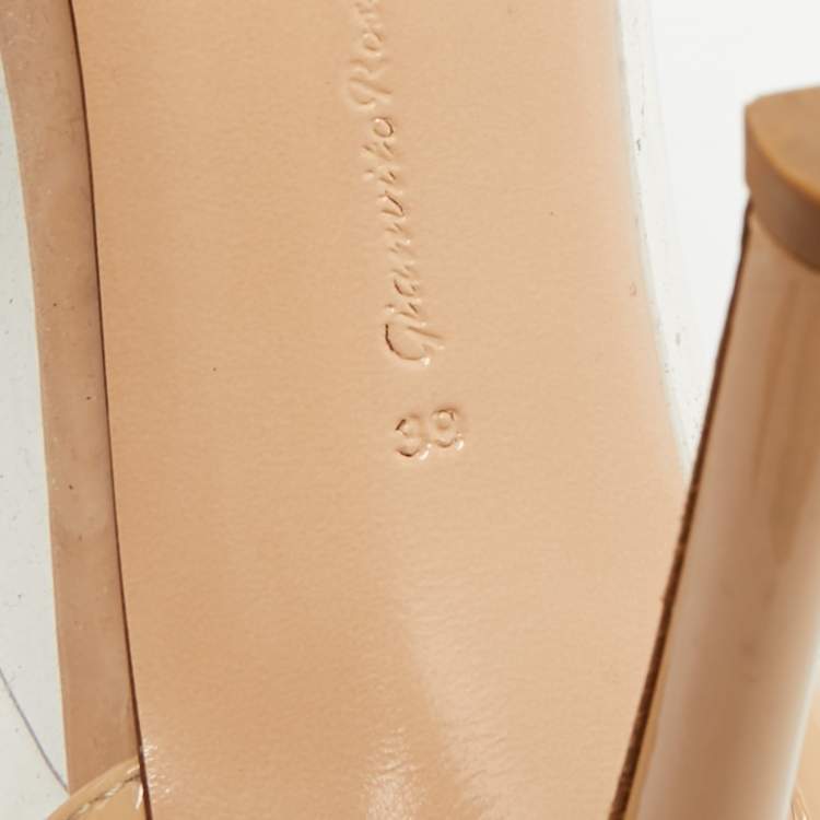 Pre Owned Gianvito Rossi Plexi Size 39 Beige/Transparent Patent Leather and PVC Pumps