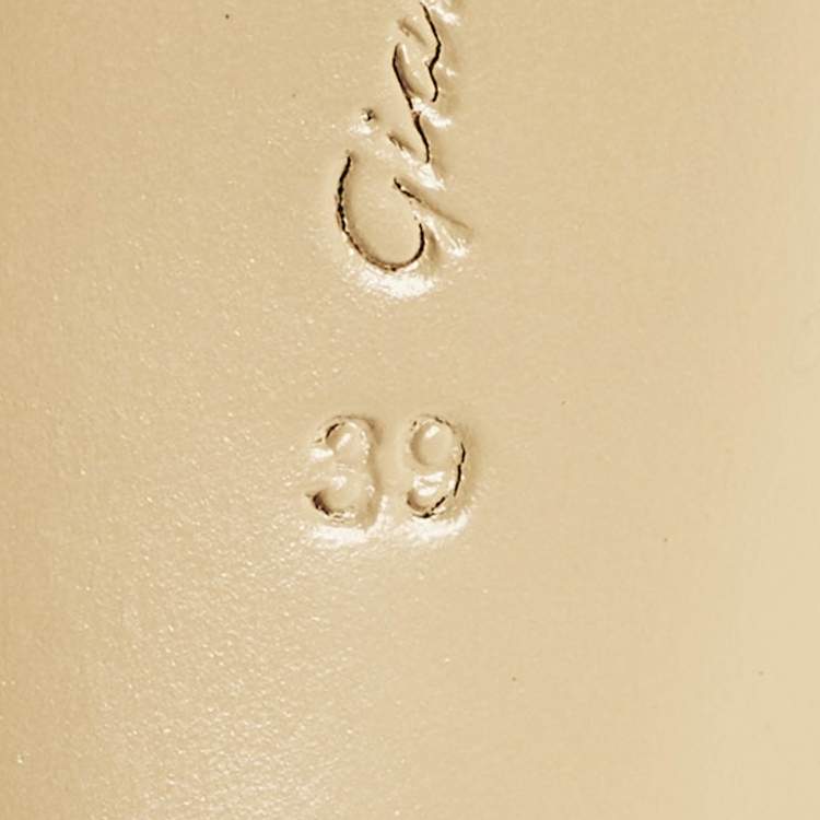 Pre Owned Gianvito Rossi Size 39 Yellow Patent Leather Pointed Toe Pumps