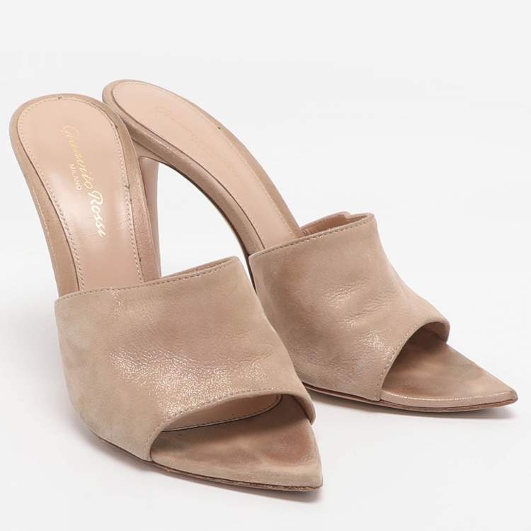 Pre Owned Gianvito Rossi Elle Size 35 Beige Suede Slide Sandals