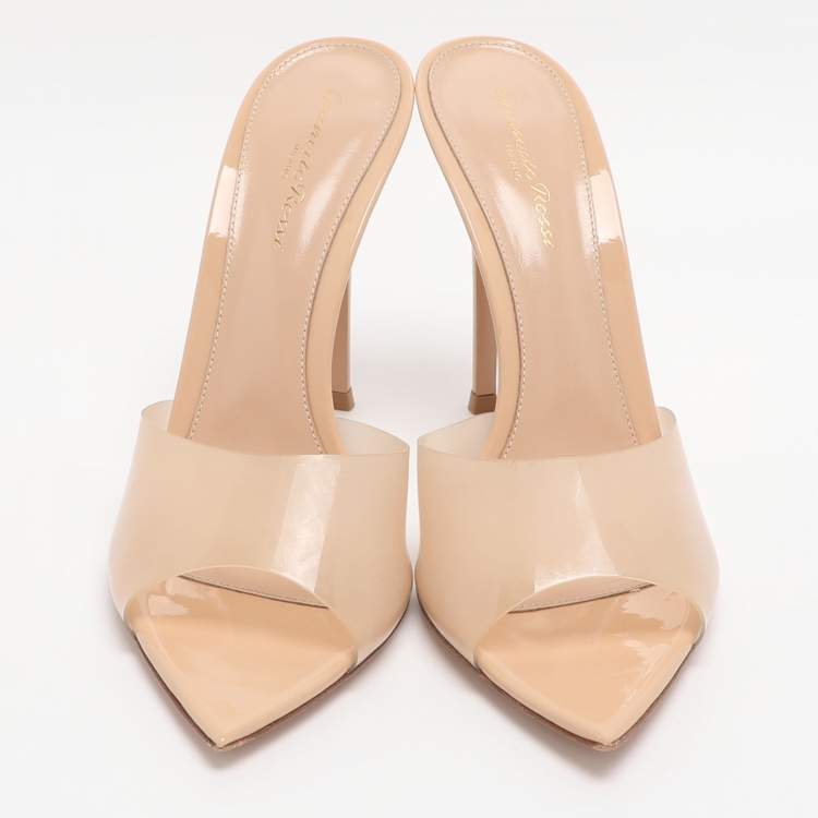 Pre Owned Gianvito Rossi Elle Size 39 Beige PVC Slide Sandals