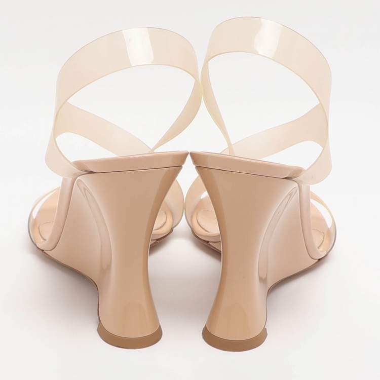 Pre Owned Gianvito Rossi Size 39 Beige PVC Wedge Sandals