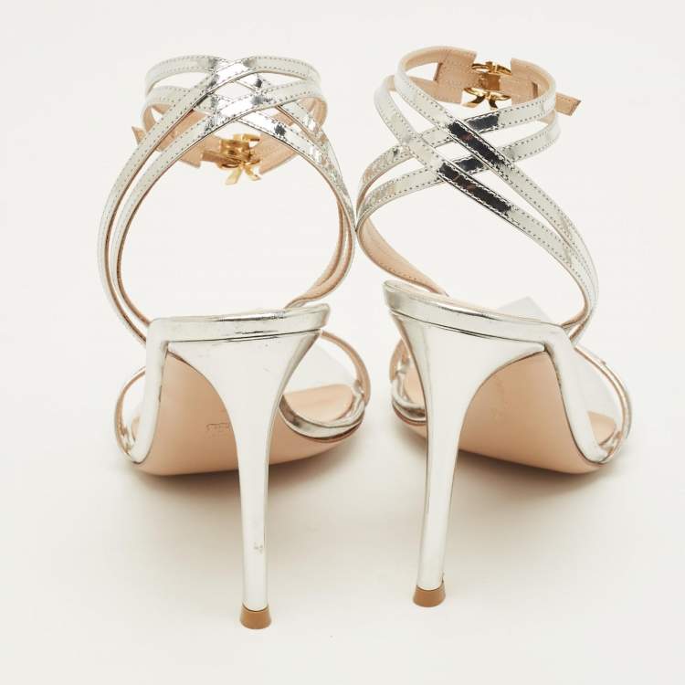 Pre Owned Gianvito Rossi Kim Size 38 Silver Leather Ankle Strap Sandals