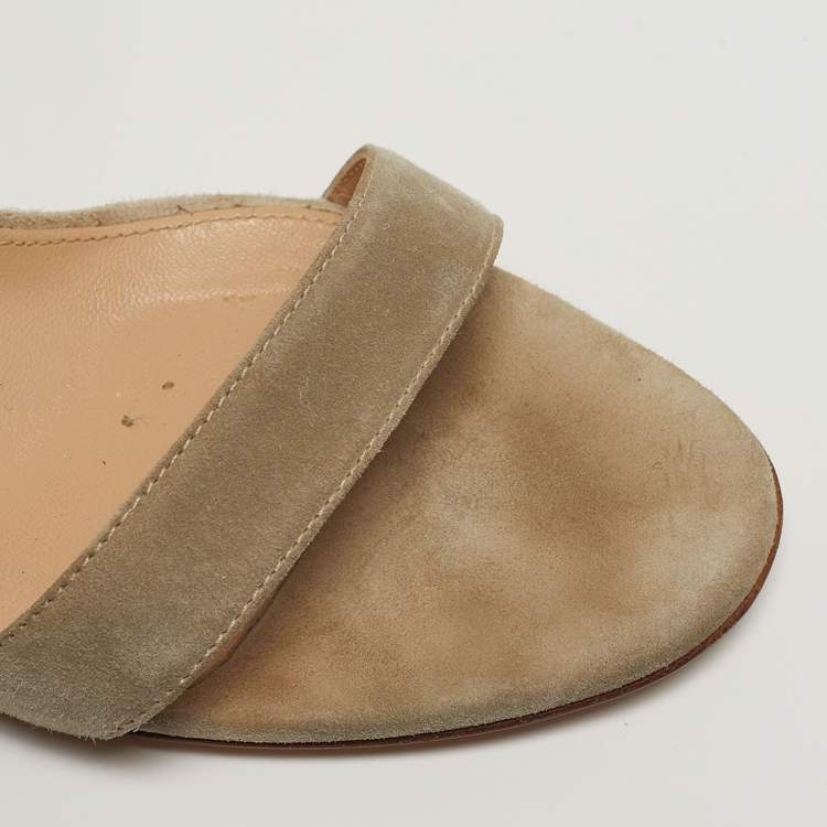 Pre Owned Gianvito Rossi Portofino Size 39 Grey Suede Ankle Strap Sandals