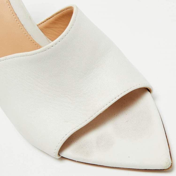 Pre Owned Gianvito Rossi Alise Size 38 White Leather Slide Sandals