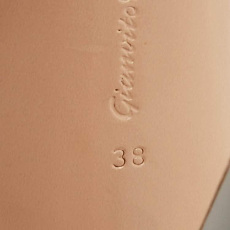 Pre Owned Gianvito Rossi Alise Size 38 White Leather Slide Sandals