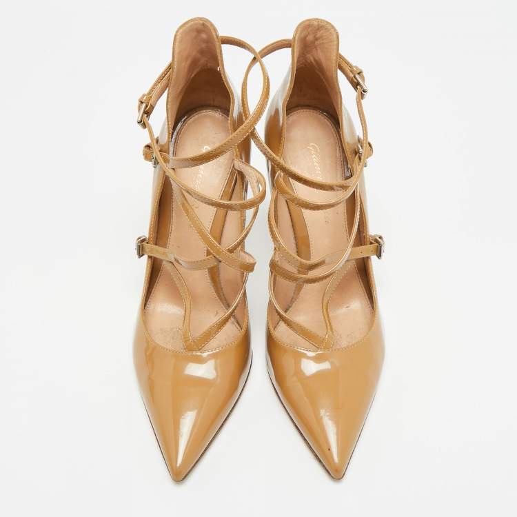Pre Owned Gianvito Rossi Size 37.5 Beige Patent Leather Crisscross Pointed Toe Pumps