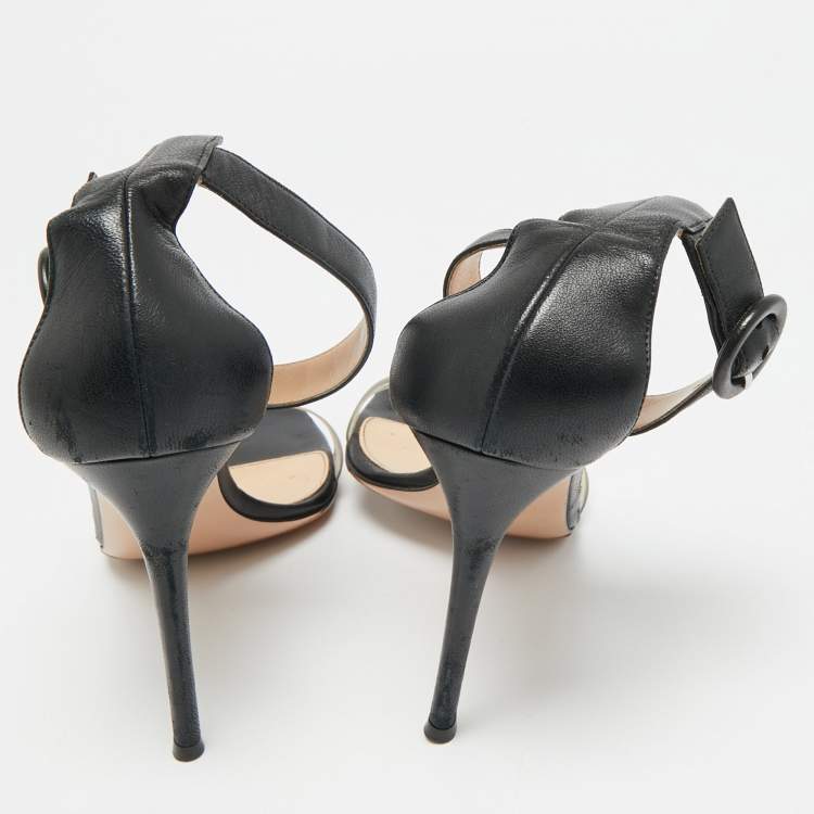 مملوكة مسبقًا Gianvito Rossi Portofino Size 41 Black Leather and PVC Ankle Strap Sandals