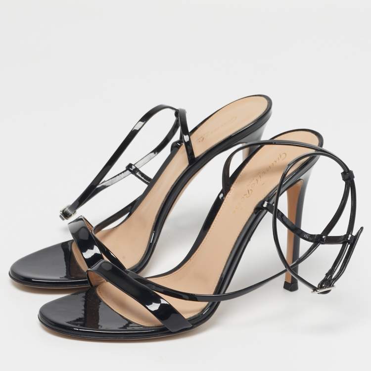 Pre Owned Gianvito Rossi Manhattan Size 38 Black Patent Leather Ankle Strap Sandals