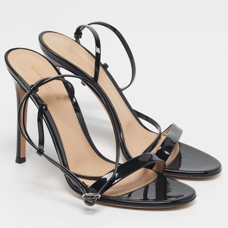 Pre Owned Gianvito Rossi Manhattan Size 38 Black Patent Leather Ankle Strap Sandals